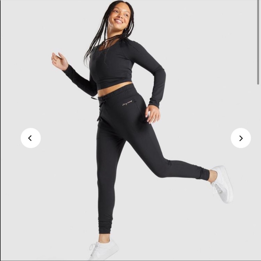 Whitney Simmons X gymshark fitted jogger, black XL